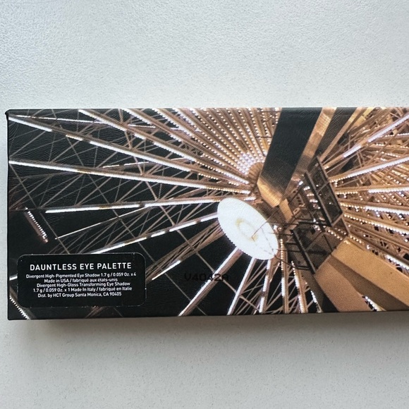 Sephora Divergent Multipiece Collectors Makeup Kit - Picture 9 of 12